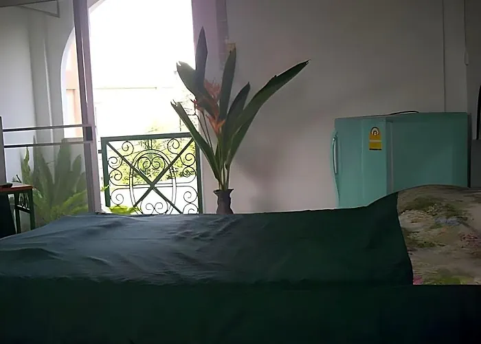 Aparthotel Baankhunmae Bangkok