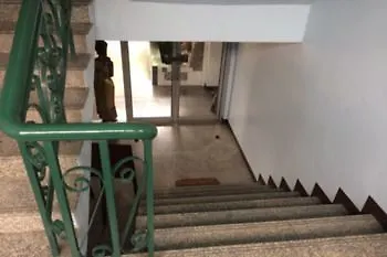 Baankhunmae Aparthotel