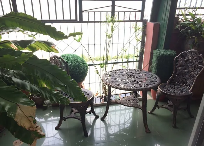 Baankhunmae Aparthotel 2*