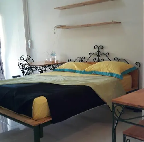 Baankhunmae Aparthotel